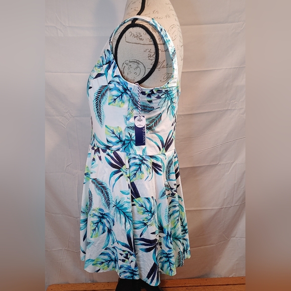 Sonnet Shores Skirted Tropical Blue/Green One-Piece Full Coverage Size 22W NWT - Picture 3 of 11